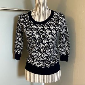 J Crew Womens Vintage Black White Fish Pattern 100% Merino Wool Sweater XXS